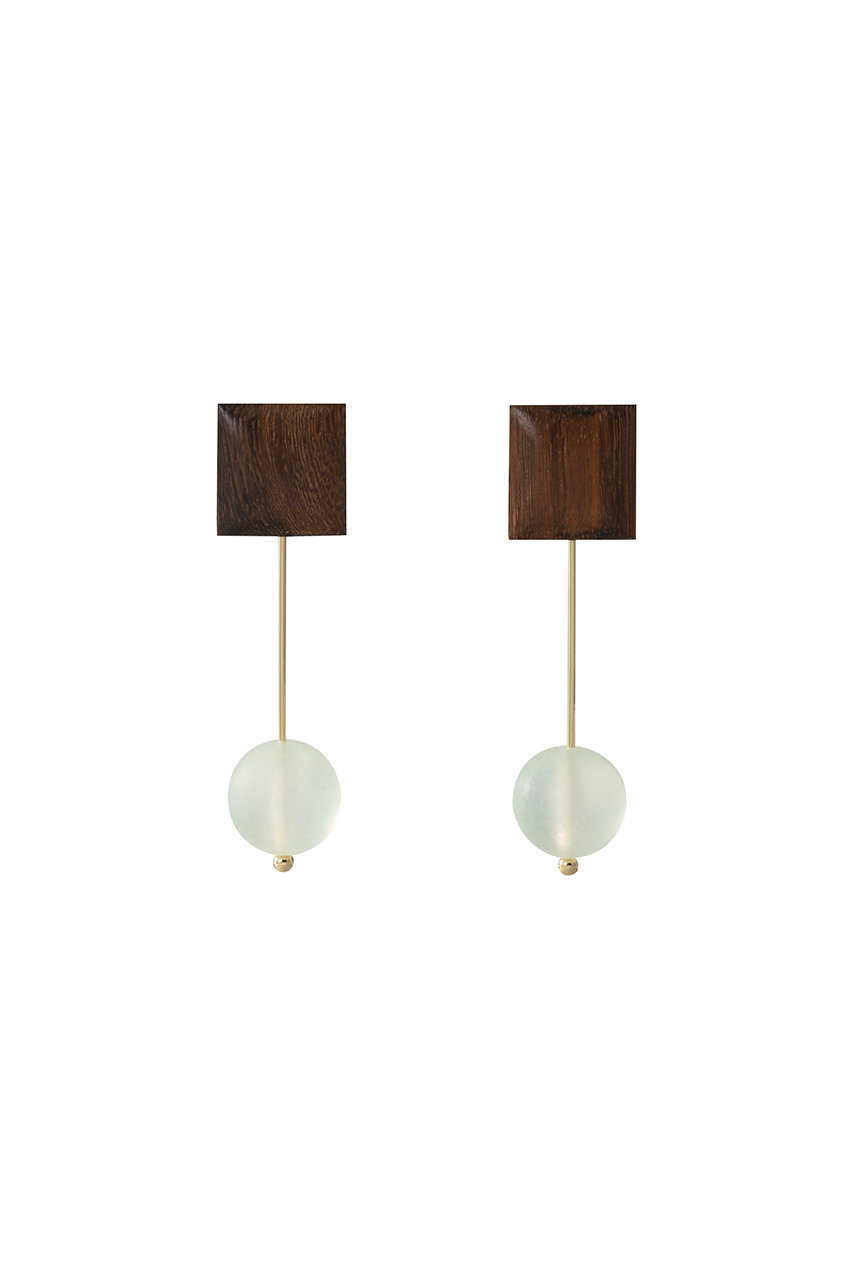 BAEBAE ベベ Wood Bar イヤリング グリーン