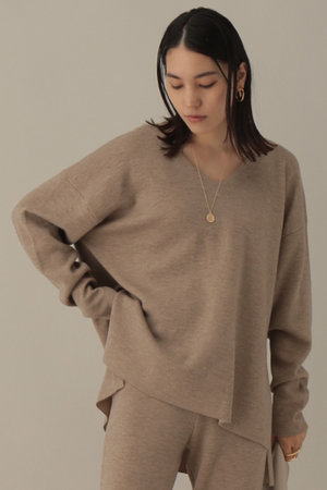 ラマーリバーＶネックプルオーバー