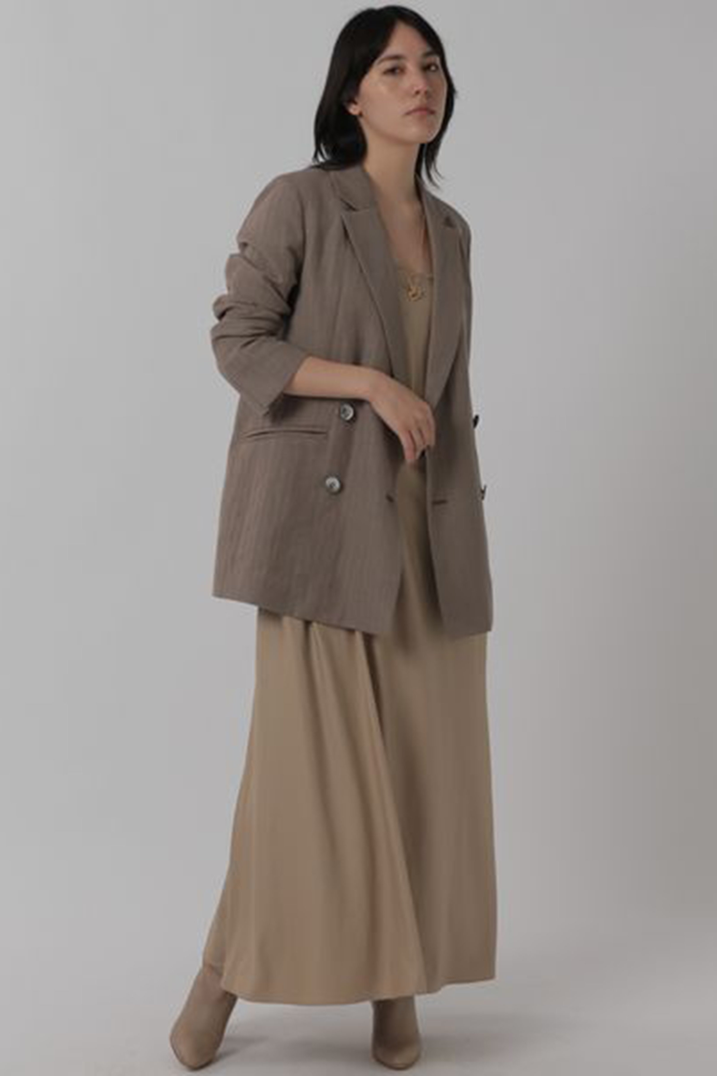 カオス リネンヘリンボーンジャケット ベージュ ダブル ウールリセのファッション