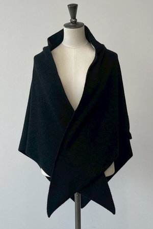 カオス/Chaosの【ASAUCE MELER】別注トライアングルストール(140100/140101)