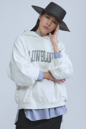 カオス/Chaosの【予約販売】【REMI RELIEF】別注ロゴフーディー(110100/110105)