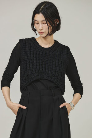 カレンソロジー/Curensologyのローゲージハンドニットベスト(110300/110301)