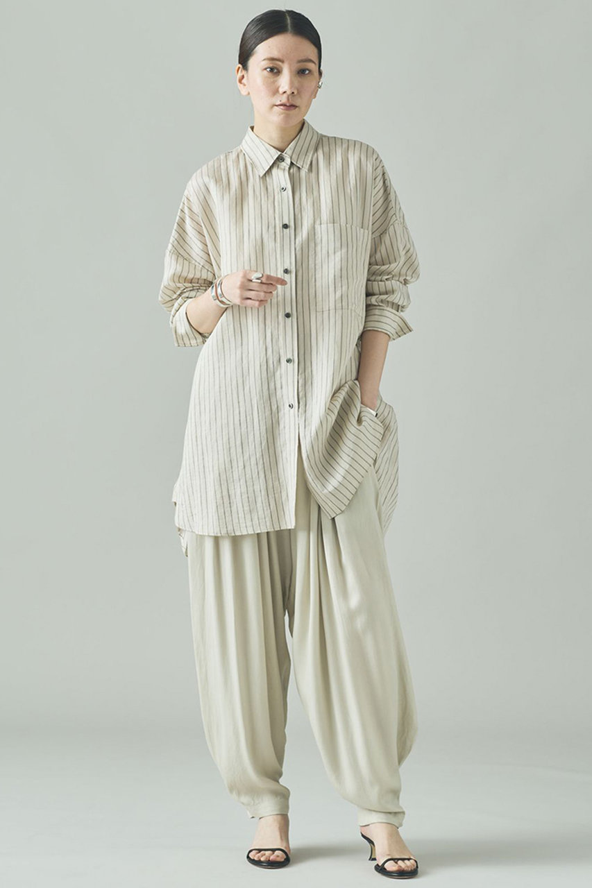 美品カレンソロジースタンドカラー アイボリー ストライプ 長袖シャツ Curensology(カレンソロジー)の【洗える】ワッシャーストライプ