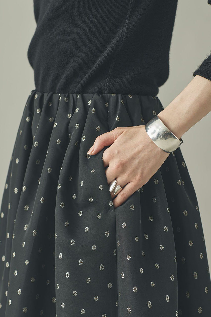 Curensology(カレンソロジー)｜タックギャザースカート/ブラック の