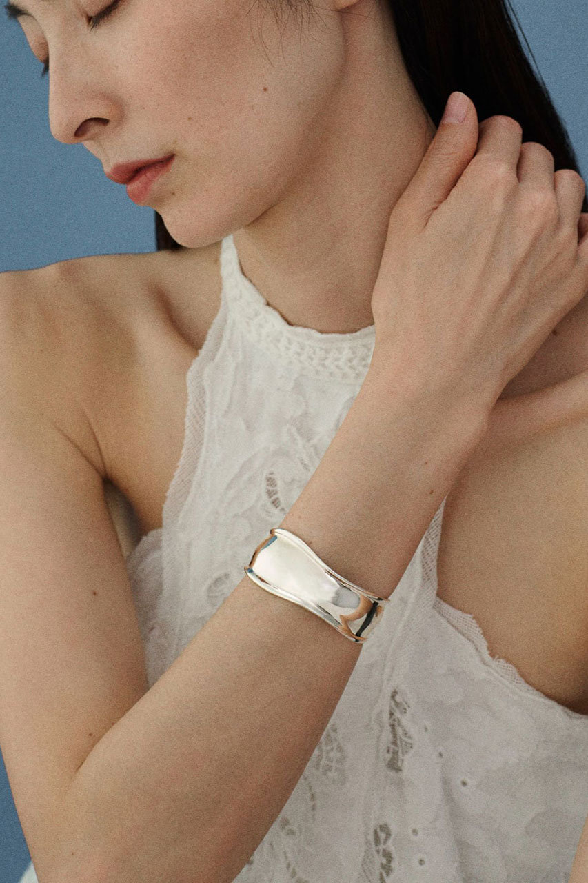 カレンソロジー/Curensologyの〈CSG〉シルバーカーブバングル(シルバー/637951)