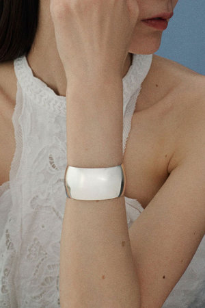 カレンソロジー/Curensologyの〈CSG〉シルバーワイドバングル(150300/150301)