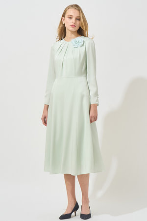 アナイ/ANAYIの【Eternal Line 2025】トリアセサテンフレア ワンピース(110500/110503)