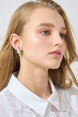 アナイ/ANAYIのレクタングルガラス3連イヤリング(150100/150102)