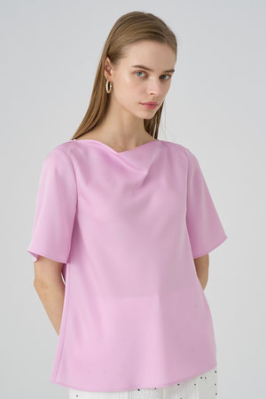 アナイ/ANAYIのトリアセサテンドレープＴブラウス(110400/110402)