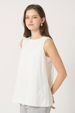 アナイ/ANAYIのナイロンジャージーノースリフレア プルオーバー(110400/110401)