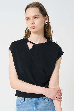 アナイ/ANAYIのアシメカシュクールプルオーバー(110300/110301)