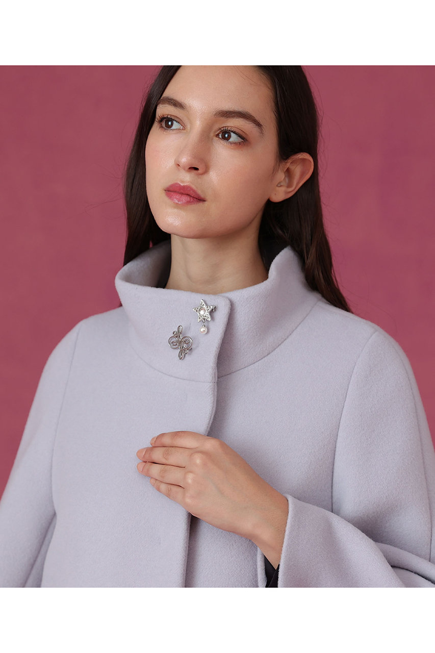 ANAYI(アナイ)｜ロゴモチーフ×スターブローチ/シルバー の通販