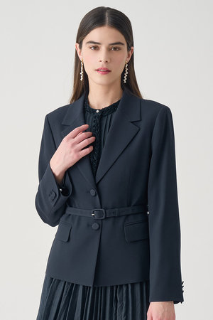 アナイ/ANAYIの【Eternal Line 2026】トリアセジョーゼットベルト付き ジャケット(110800/110801)