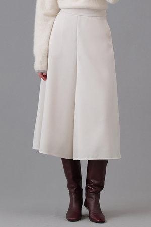 アナイ/ANAYIのカルゼフレアガウチョパンツ(110600/110601)