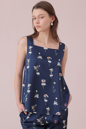 アナイ/ANAYIの【予約販売】【セットアップ対象商品】ボタニカルサテンプリントスクエア ブラウス(110400/110401)