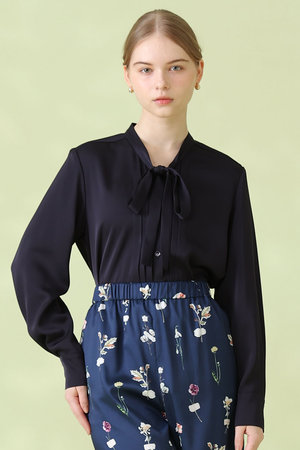 アナイ/ANAYIの【予約販売】【セットアップ対象商品】ストレッチダブルサテンボウタックブラウス(110400/110403)