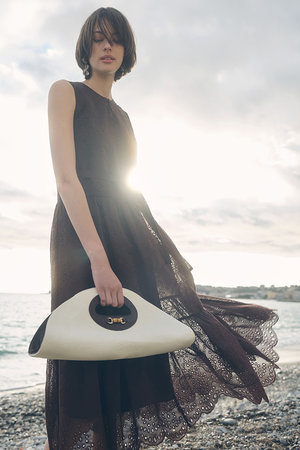 アナイ/ANAYIの【予約販売】エンブロイダリーティアードワンピース(110500/110503)