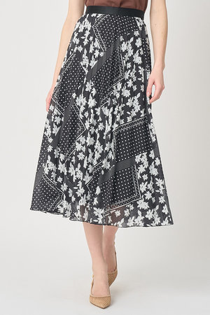 アナイ/ANAYIの【予約販売】【セットアップ対応商品】ドットパッチワークプリントプリーツ スカート(110700/110703)