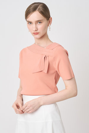 アナイ/ANAYIの【予約販売】アシンメトリクリボン プルオーバー(110300/110301)