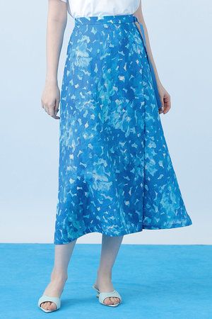 アナイ/ANAYIの【予約販売】Veil Blue プリントラップ スカート(110700/110703)