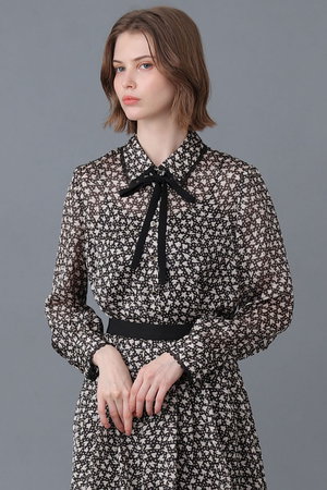 アナイ/ANAYIの【予約販売】ハートプリントリボン付きシャツ ブラウス〈セットアップ対応商品〉(110400/110403)