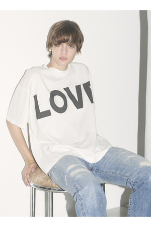サードマガジン/THIRD MAGAZINEの【別注】KATHARINE HAMNETT”LOVE”Tシャツ(110100/110102)