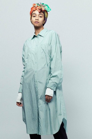 メゾンスペシャル/MAISON SPECIALのナイロンオーバーシャツワンピース