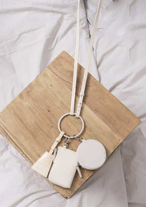 メゾンスペシャル/MAISON SPECIALのフェイクレザーリングマルチケース