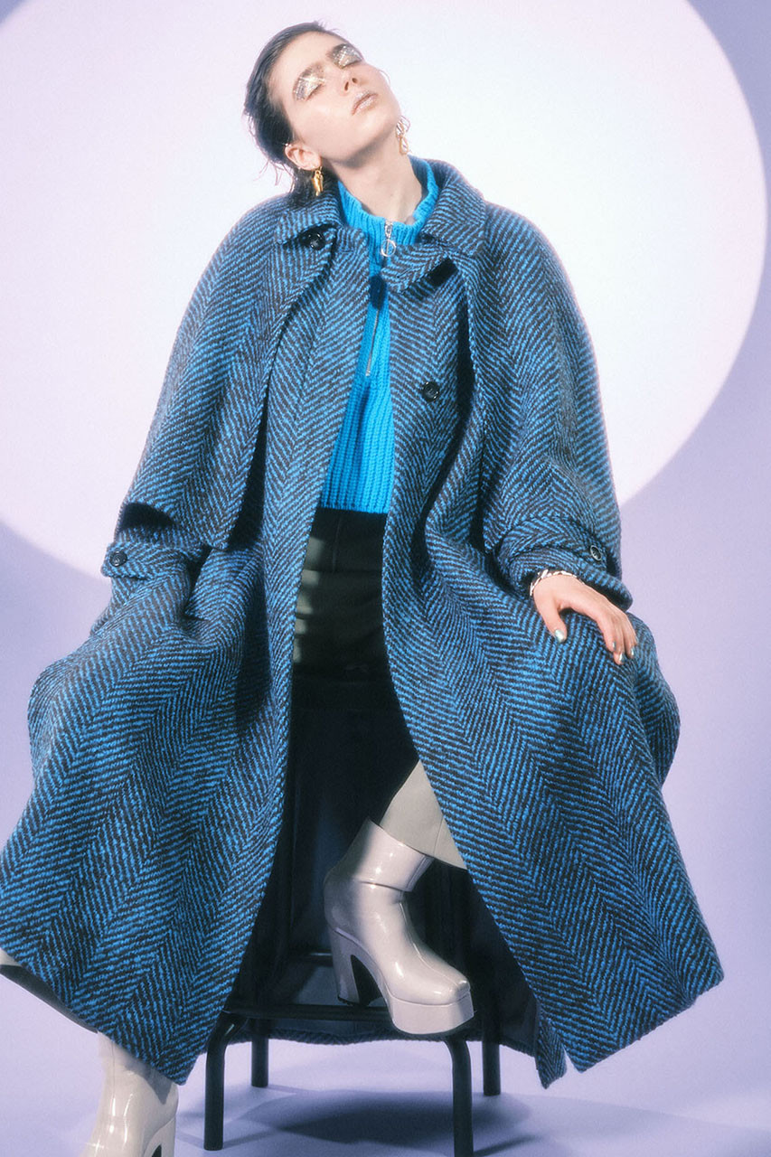 美品★MAISON SPESIALメゾンスペシャル　ケープコートとても人気のコートです