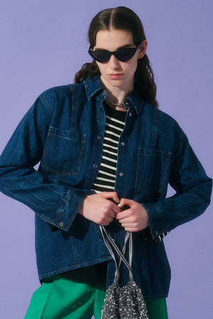 メゾンスペシャル/MAISON SPECIALのバックストラップデニムシャツ(110400/110403)