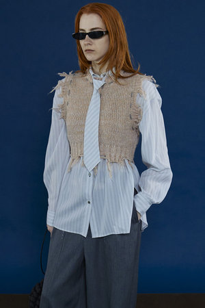 メゾンスペシャル/MAISON SPECIALのDistressed Effect Fringe Knit Vest/ダメージフリンジベスト(110300/110301)