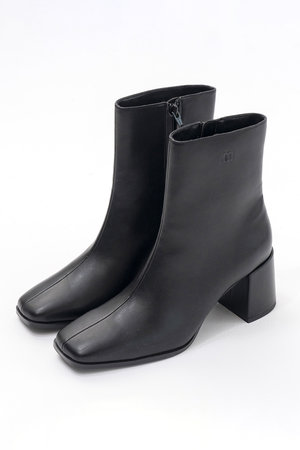 メゾンスペシャル/MAISON SPECIALのLogo Square Short Boots/ロゴスクエアショートブーツ(130300/130301)