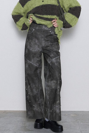 メゾンスペシャル/MAISON SPECIALのStuds faux Leather Straight Pants/スタッズフェイクレザーストレートパンツ(110600/110601)
