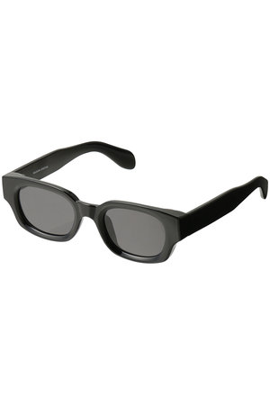 メゾンスペシャル/MAISON SPECIALの【UNISEX】太縁ウェリントンフレームサングラス(140400/140401)