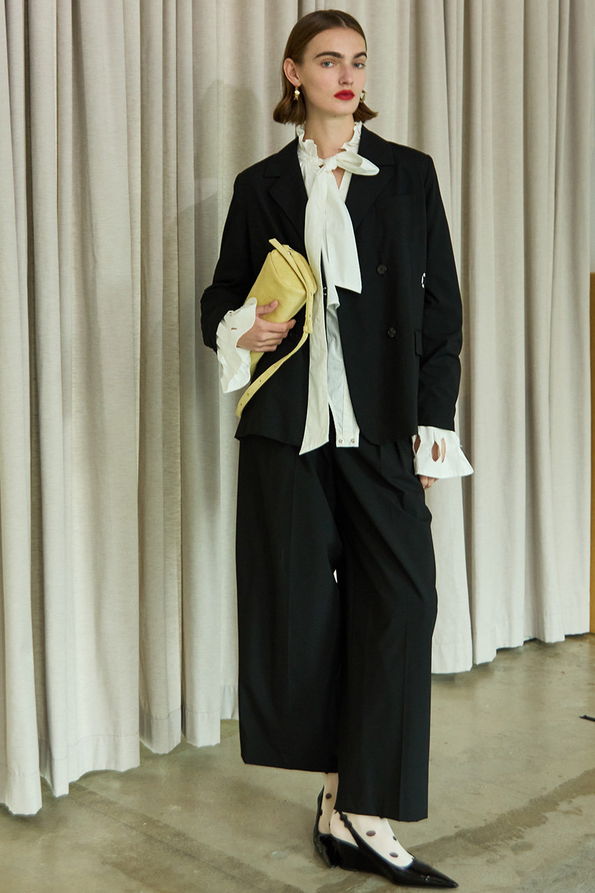 幾何学リーフモールジャガード2インタックワイドテーパードパンツ／ブラック MAISON SPECIAL(メゾンスペシャル)｜Two Tuck Curve Wide Tapered