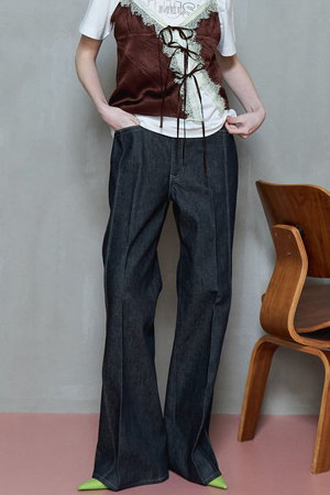 メゾンスペシャル/MAISON SPECIALのLow Waist Semi-Flare Denim Pants/ローウエストセミフレアデニム(110600/110604)