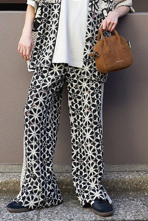 メゾンスペシャル/MAISON SPECIALのMixed Lace Easy Pants/ミックスレースイージーパンツ(110600/110601)