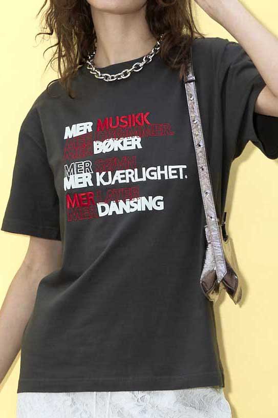 MAISON SPECIAL(メゾンスペシャル)｜LOVE LIFF Embroidery T-shirt