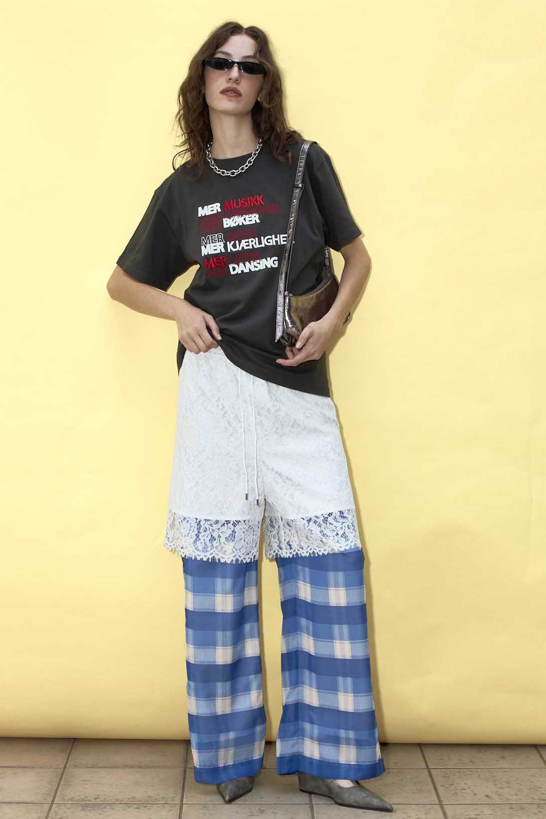 MAISON SPECIAL(メゾンスペシャル)｜LOVE LIFF Embroidery T-shirt