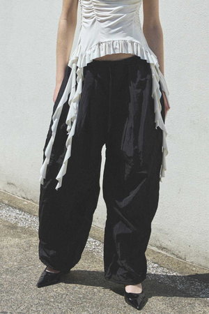 メゾンスペシャル/MAISON SPECIALのSide Zipper Parachute Pants/サイドファスナーパラシュートパンツ(110600/110601)