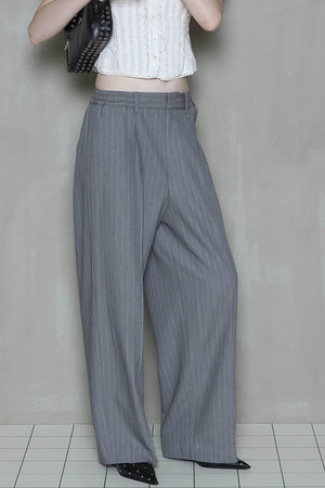 メゾンスペシャル/MAISON SPECIALのPinstripe Wide Easy Pants/ピンストライプワイドイージーパンツ(110600/110601)