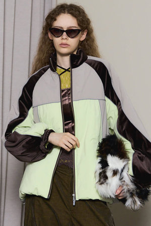 メゾンスペシャル/MAISON SPECIALのVelour Combination Puffer Blouson/ベロアコンビパッファーブルゾン(110800/110802)