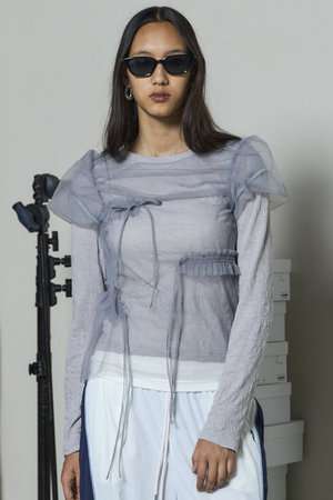 メゾンスペシャル/MAISON SPECIALのShirring Mini Puff Sleeve Tops/シャーリングミニパフスリーブトップス(110400/110403)