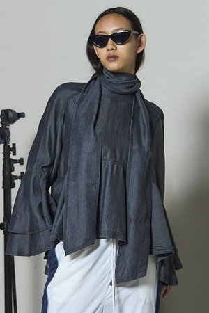 メゾンスペシャル/MAISON SPECIALのDenim Bowtie Blouse/デニムボウタイブラウス(110400/110403)