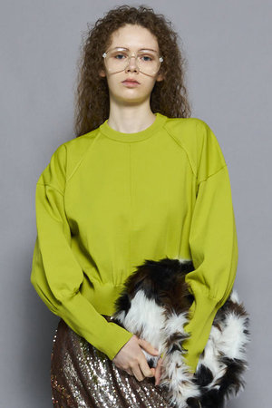 メゾンスペシャル/MAISON SPECIALのCrew Neck Color Short Knit Pullover/クルーネックカラーショートニット(110300/110301)