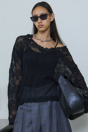 メゾンスペシャル/MAISON SPECIALのV-neck Low Gauge Pullover Knit/Vネックローゲージプルオーバーニット(110300/110301)