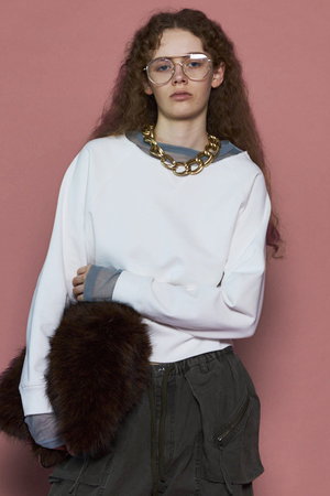 メゾンスペシャル/MAISON SPECIALのSheer Neck Sweatshirt/シアーネックスウェット(110100/110105)