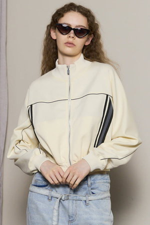 極美品　メゾンスペシャル　長袖　カットソー　ロゴ　ロングスリーブ　アイボリー MAGAZINE HEADING Long Sleeve T-shirt/MAGAZINE HEADINGロング