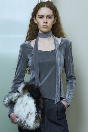 メゾンスペシャル/MAISON SPECIALのSheer Velour Asymmetrical Tops/シアーベロアアシメトップス(110100/110103)