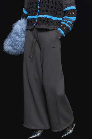 メゾンスペシャル/MAISON SPECIALのOutseam Easy Sweatpants/アウトシームイージースウェットパンツ(110600/110601)